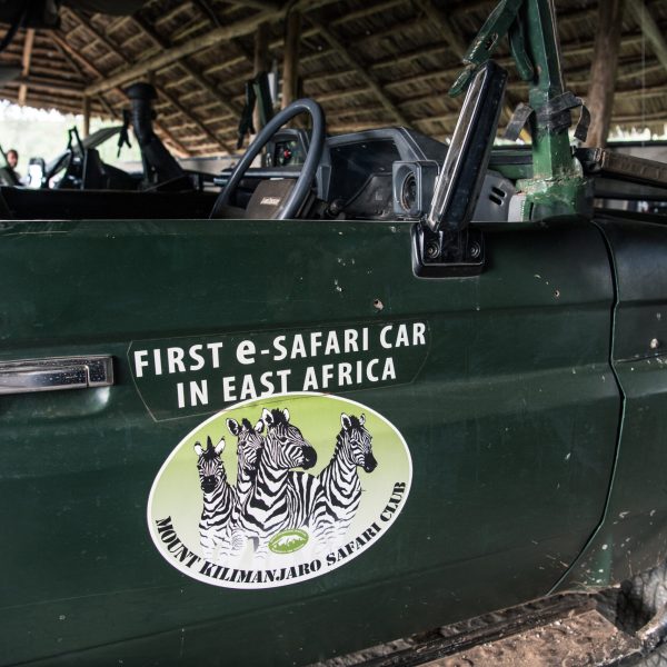 Tansania E--Safari Car