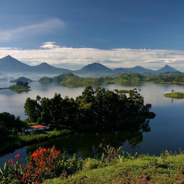 Uganda-Peninsula-Lake-Bunyonyi